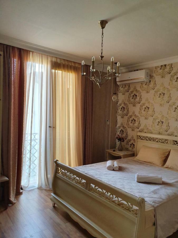 Piazza Batumi Guesthouse Exterior foto